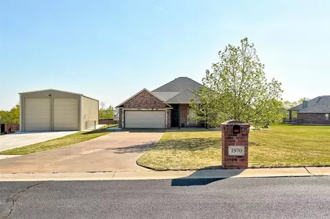 1970 Saddlecloth Trl, Guthrie, OK 73044