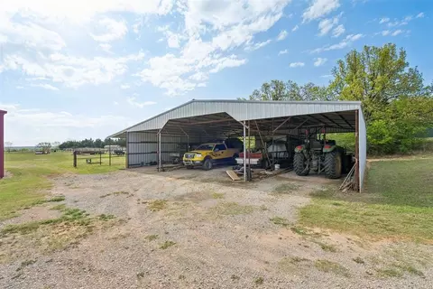 Exterior - 105002 S Hidden Valley Dr, Mcloud, OK 74851 photo 9 of 11