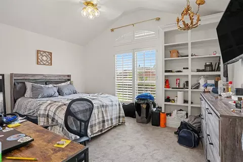 Bedroom - 809 Candace Ln, Altus, OK 73521 photo 8 of 9
