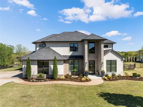 21682 N Sawtooth Cir, Edmond, OK 73012