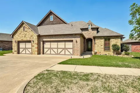 11805 Glenhurst Blvd, Oklahoma City, OK 73162