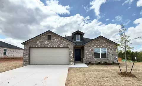 602 Caldwell Dr, Noble, OK 73068