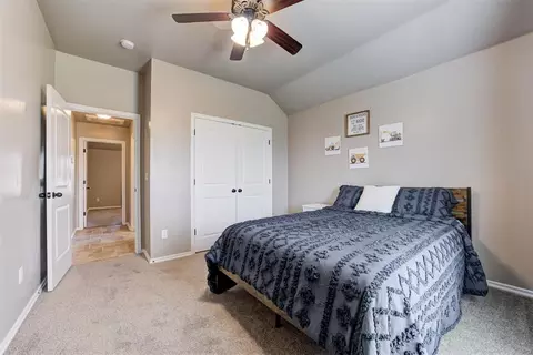 Bedroom - 5772 Hillside Dr, Guthrie, OK 73044 photo 7 of 8