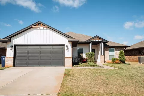 4705 Apatite Bluff Dr, Oklahoma City, OK 73179
