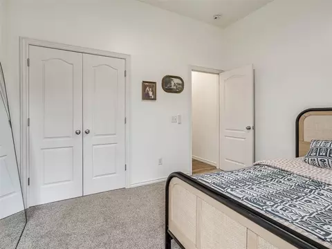 Bedroom - 10401 Joseph Way, Yukon, OK 73099 photo 4 of 7
