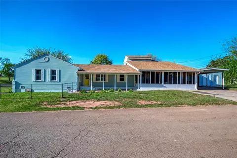 120 S Iowa Ave, Chandler, OK 74834