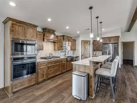Kitchen - 29605 Kickapoo Rd, Mcloud, OK 74851 photo 1 of 5