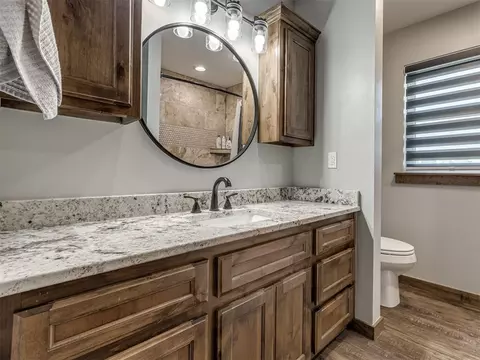 Bath - 29605 Kickapoo Rd, Mcloud, OK 74851 photo 5 of 7
