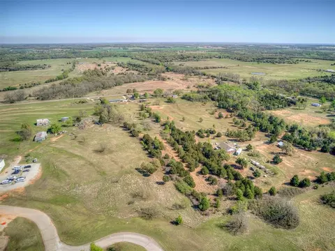 View/Area - 29605 Kickapoo Rd, Mcloud, OK 74851 photo 3 of 5