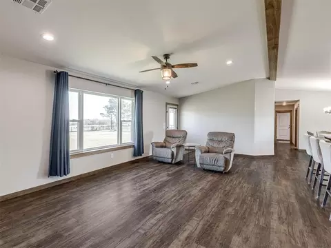 Living - 29605 Kickapoo Rd, Mcloud, OK 74851 photo 3 of 5