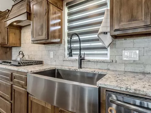 Kitchen - 29605 Kickapoo Rd, Mcloud, OK 74851 photo 4 of 5