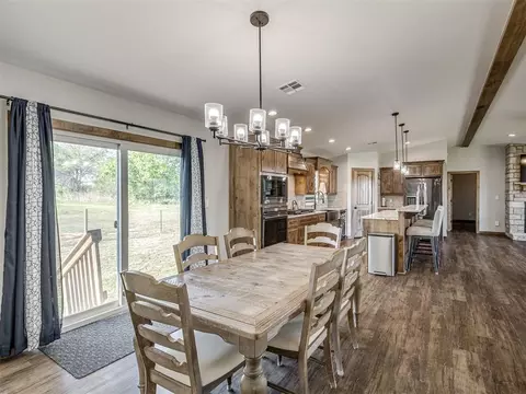 Dining - 29605 Kickapoo Rd, Mcloud, OK 74851 photo 2 of 2