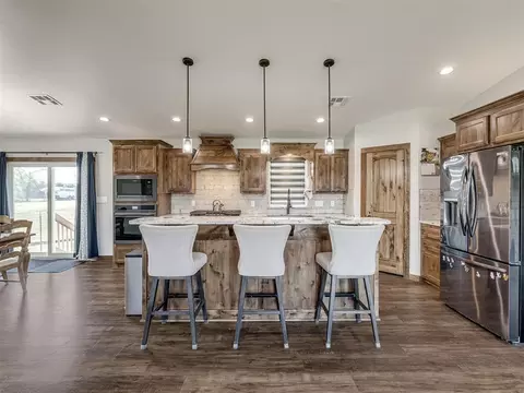 Kitchen - 29605 Kickapoo Rd, Mcloud, OK 74851 photo 3 of 5