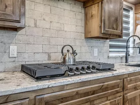Kitchen - 29605 Kickapoo Rd, Mcloud, OK 74851 photo 5 of 5