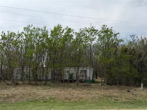 Other - 20586 E 1476 Rd, Lone Wolf, OK 73655 photo 3 of 9