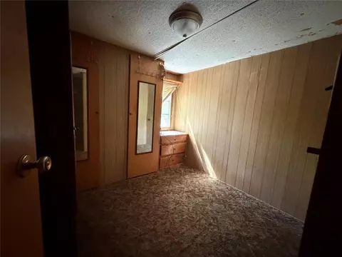 Bedroom - 20586 E 1476 Rd, Lone Wolf, OK 73655 photo 3 of 6