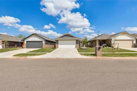 2733 NW 199th St, Edmond, OK 73012