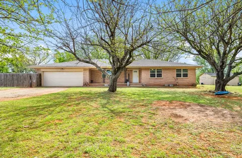 540 E Gracemont St, Gracemont, OK 73042