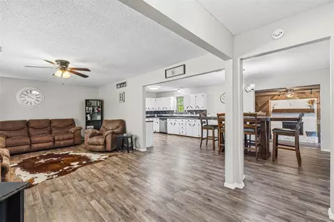 Entry Way - 540 E Gracemont St, Gracemont, OK 73042 photo 1 of 1