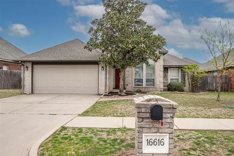 16616 La Paloma Ln, Edmond, OK 73003