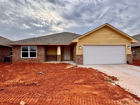 1804 Pin Cherry Ln, Moore, OK 73160