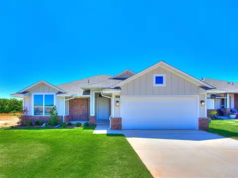 1717 Pin Cherry Ln, Moore, OK 73160