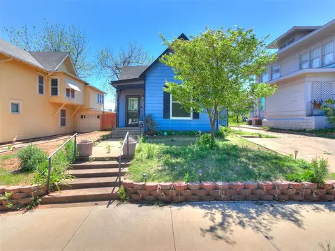807 E Noble Ave, Guthrie, OK 73044