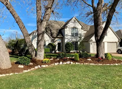12200 Asbury Dr, Oklahoma City, OK 73162