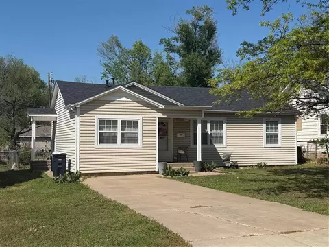 4 E Pulaski St, Shawnee, OK 74804