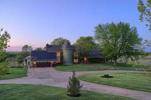 12317 W Britton Rd, Yukon, OK 73099
