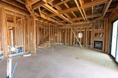 11105 NW 90th St, Yukon, OK 73099