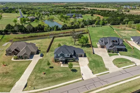 22297 Forester Ln, Edmond, OK 73025