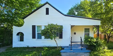 218 NW 5th Ave, Ardmore, OK 73401