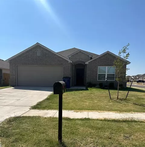 1214 Chuck Wagon Dr, El Reno, OK 73036