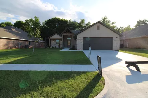 132 Mountain Laurel Way, Noble, OK 73068