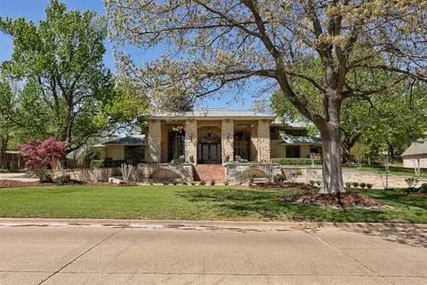 2600 Smoking Oak Rd, Norman, OK 73072