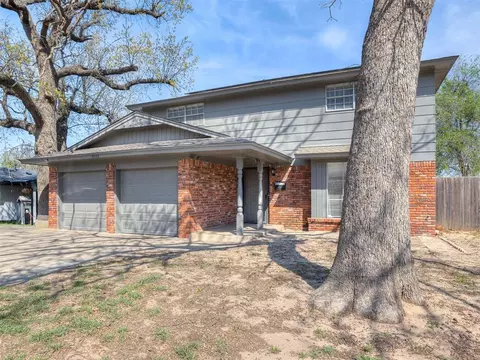 8033 NW 31st St, Bethany, OK 73008
