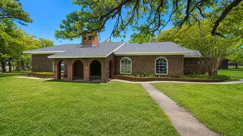 3452 Lindale Rd, Ardmore, OK 73401