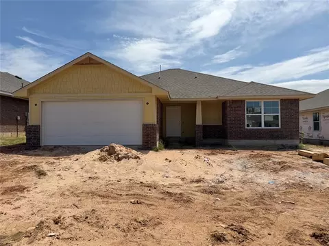 1112 Redwood Creek Dr, Yukon, OK 73099