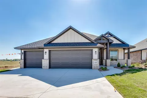 2216 SW 160th St, Oklahoma City, OK 73170