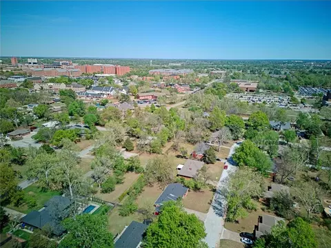 View/Area - 815 Willow Ln, Norman, OK 73072 photo 2 of 2