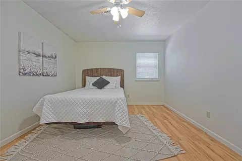 Bedroom - 815 Willow Ln, Norman, OK 73072 photo 2 of 7