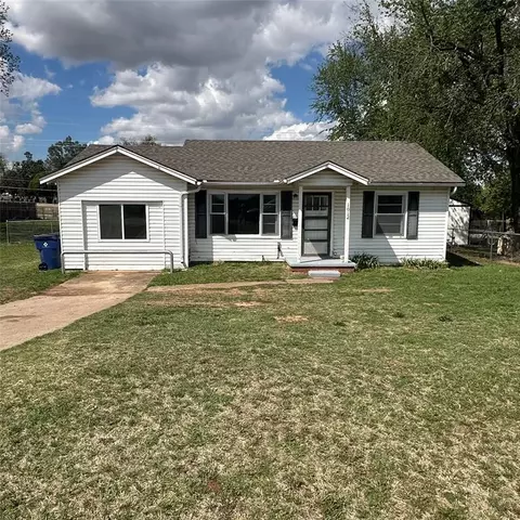 1012 Grand Ter, Chickasha, OK 73018