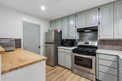 Kitchen - 1110 E 6th St, Cushing, OK 74023 photo 3 of 7