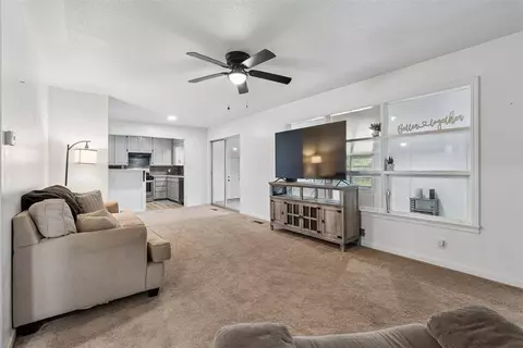Living - 1110 E 6th St, Cushing, OK 74023 photo 1 of 3