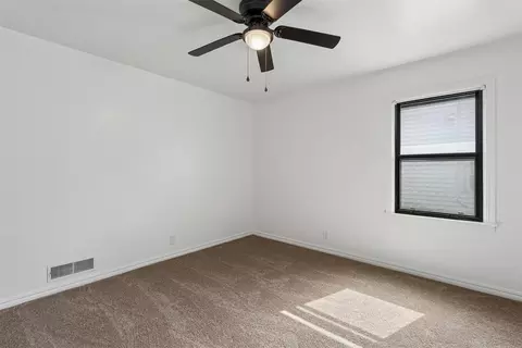 Bedroom - 1110 E 6th St, Cushing, OK 74023 photo 5 of 7
