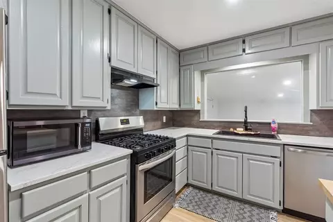 Kitchen - 1110 E 6th St, Cushing, OK 74023 photo 5 of 7