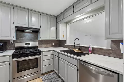 Kitchen - 1110 E 6th St, Cushing, OK 74023 photo 1 of 7