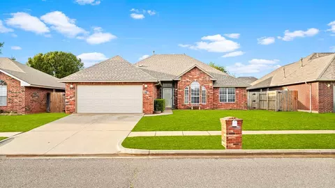 721 SW 156th Pl, Oklahoma City, OK 73170