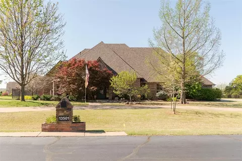 13501 Raintree Ln, Edmond, OK 73013